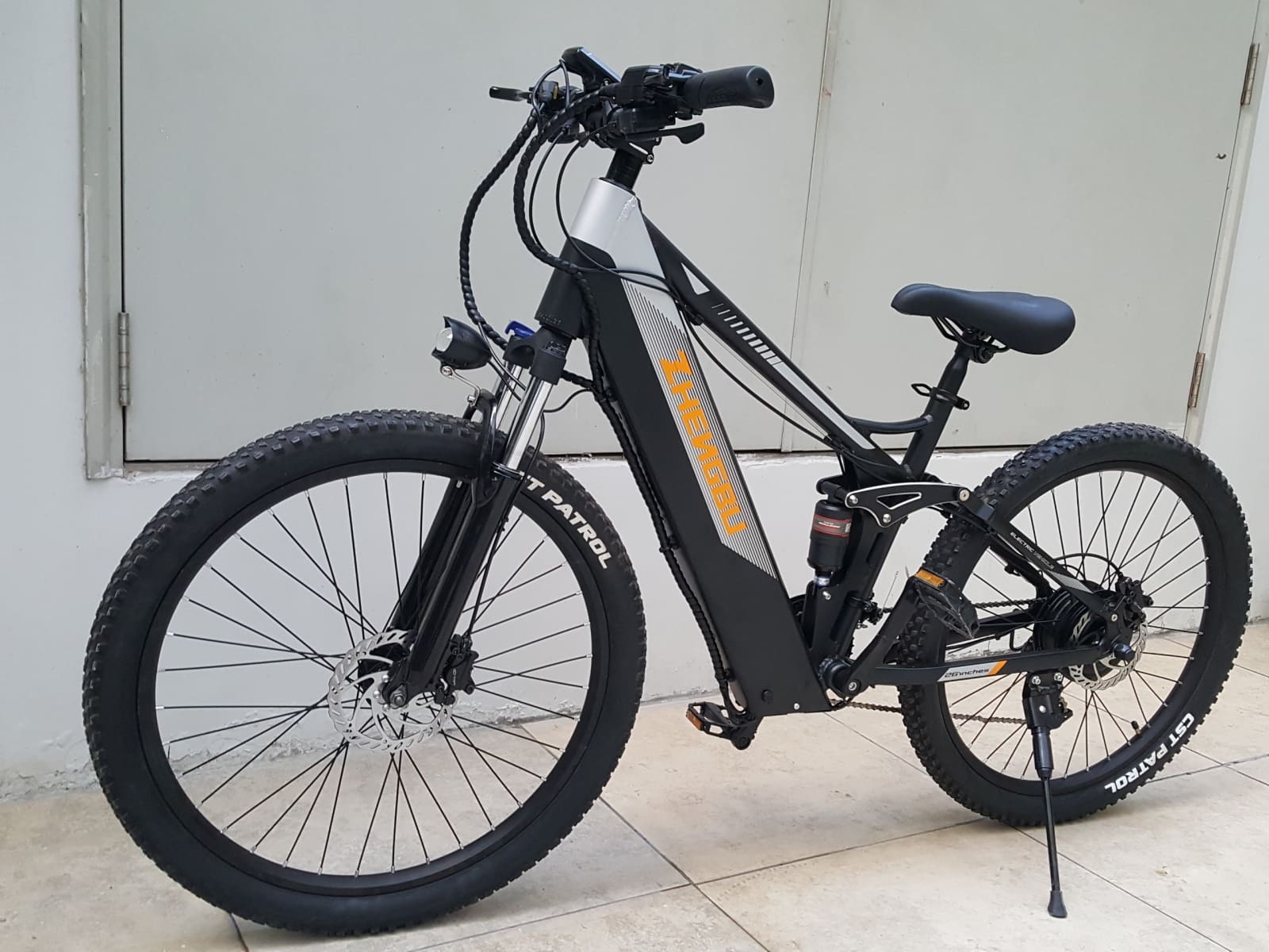 xe đạp trợ lực điện gấp Zhengbu M10 ngoài thực tế